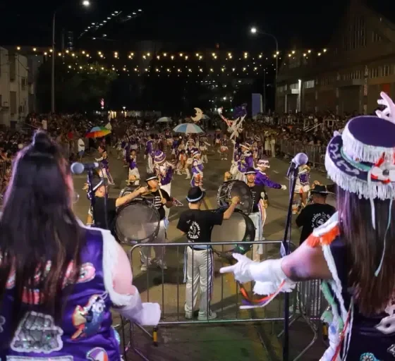 En el Puerto el carnaval se celebró a puro ritmo y color