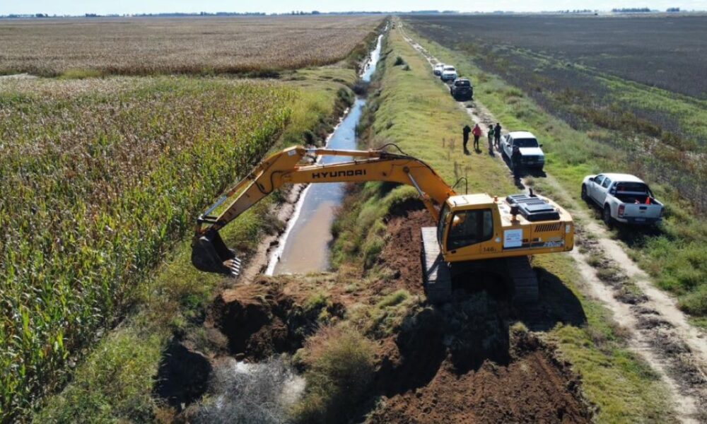 Braga pide informes por los canales clandestinos bonaerenses
