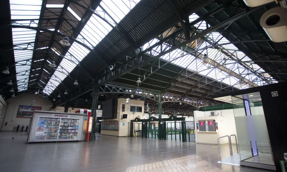 Comenzó el paro general de la CGT contra la reforma laboral de Milei