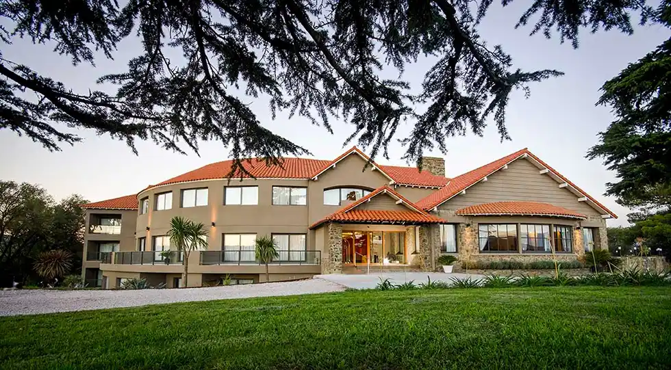 Inauguró Days Inn Sierra de la Ventana y la marca se expande en el país