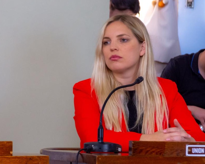 Apertura de sesiones en Tornquist: Estefanía Bordoni brindará hoy su primer mensaje anual ante el HCD