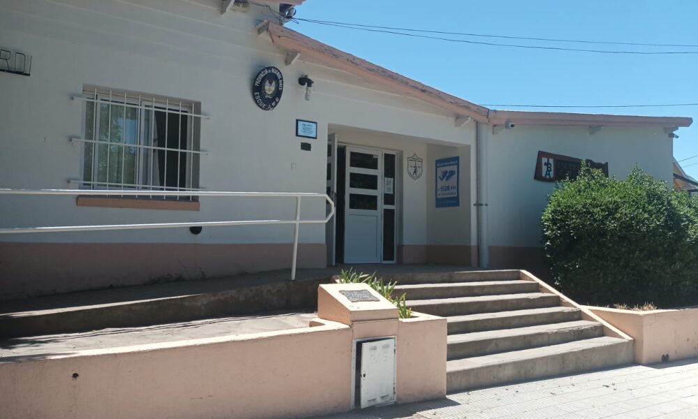 Fuerte impacto del paro docente en Sierra de la Ventana: Adhesión casi total en la Primaria N° 6