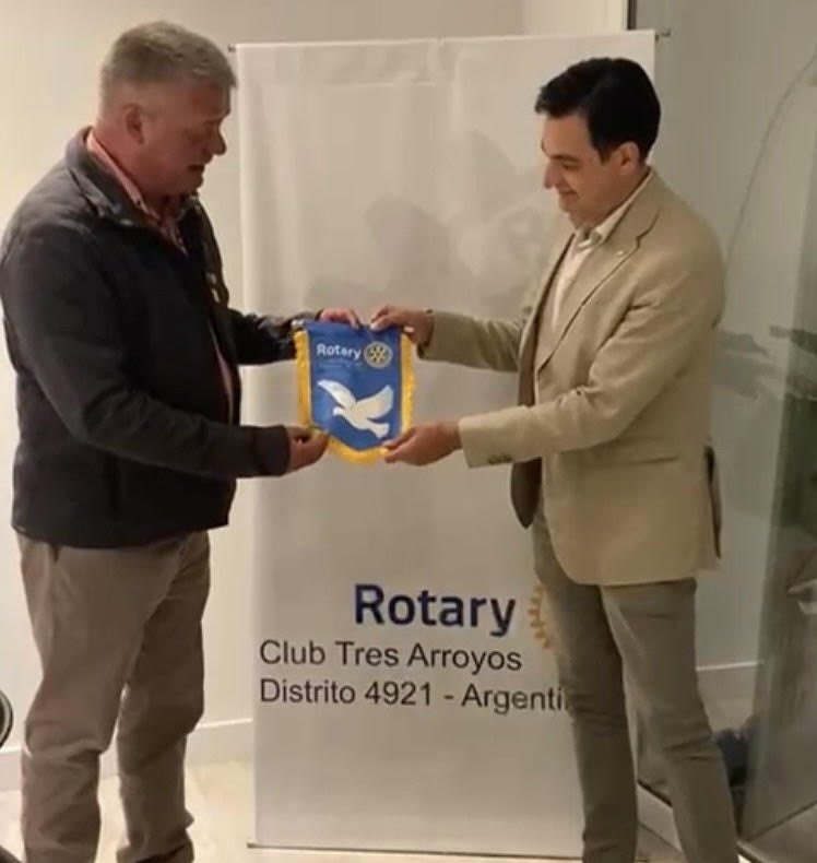 El Rotary Club Tres Arroyos fortaleció vínculos con la visita del gobernador del Distrito 4921