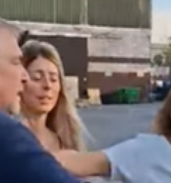 Arietto hizo de patovica en la puerta de Lustramax para impedir el ingreso de un trabajador