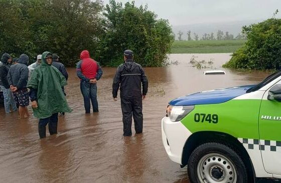 INUNDACIONES en TUCUMÁN: JALDO suspendió LAS CLASES y le RECLAMAN el PARADERO de los 45 mil MILLONES DE PESOS