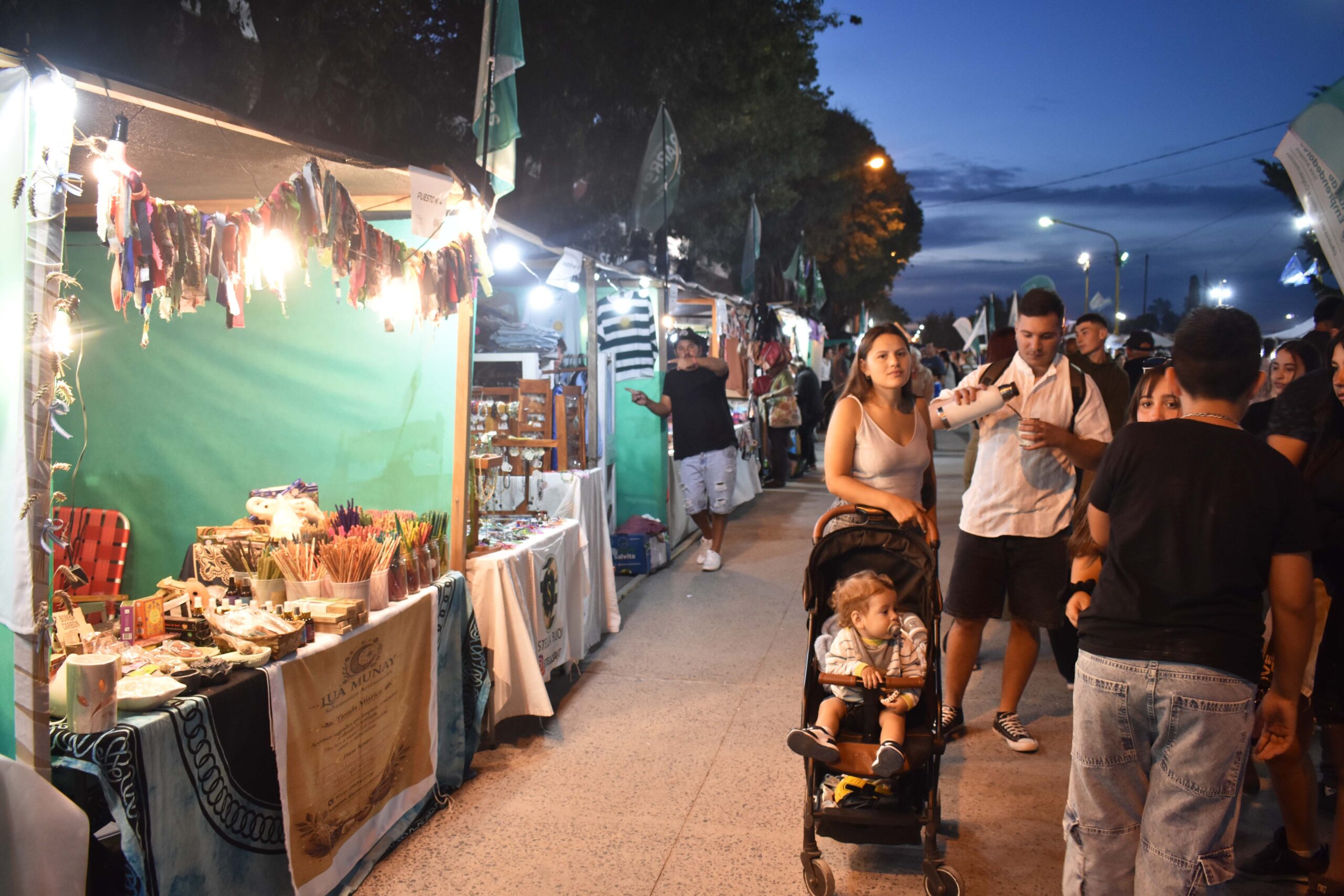 Éxito rotundo en la Feria del Club de Emprendedores: el municipio agradeció la participación local