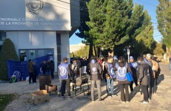 En medio de RECLAMOS SINDICALES, la LEGILATURA devolvió al Ejecutivo el PROYECTO de LEY de EMERGENCIA ECONÓMICA