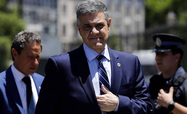 Jorge Macri hizo un cambio en su gabinete y prometió mejorar la limpieza en la Ciudad