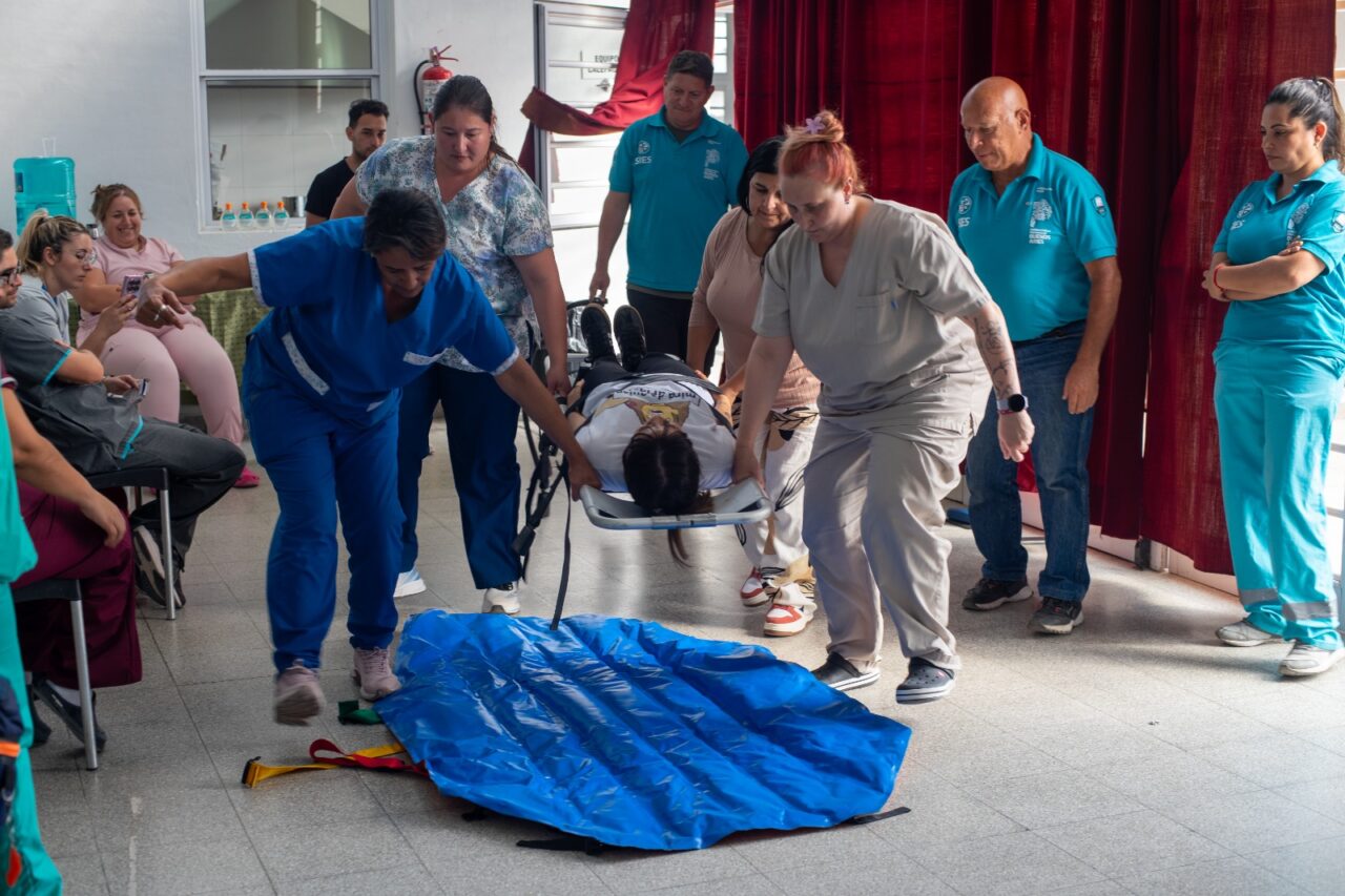 Monte Hermoso jerarquiza su sistema sanitario con una capacitación de excelencia en emergencias - Monte Hermoso sitio oficial