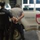 Un hombre de 57 años golpeó a su expareja y huyo: la policía bahiense lo detuvo con un revólver y dos cuchillos