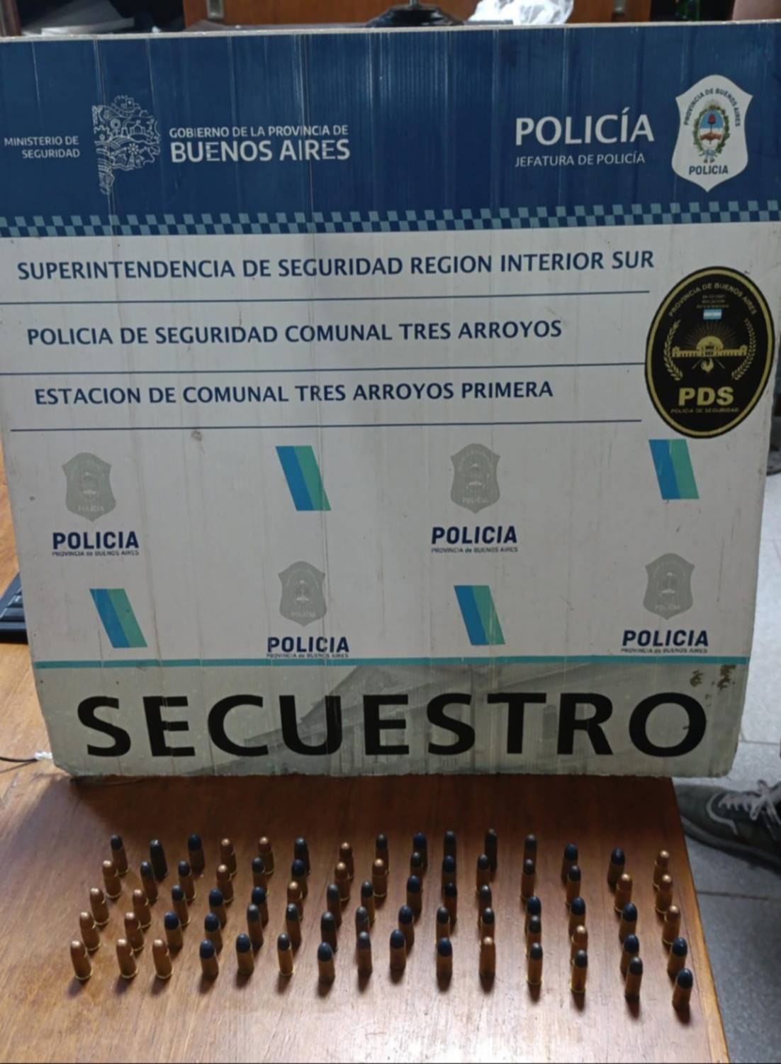 Tres Arroyos: la policía aprehendió a tres menores que portaban armas de fuego y droga