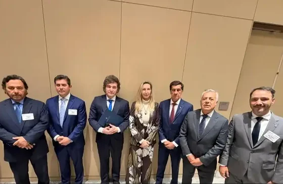 Los gobernadores Peluca, entre el lujo de Manhattan y la crisis que cruje en las provincias