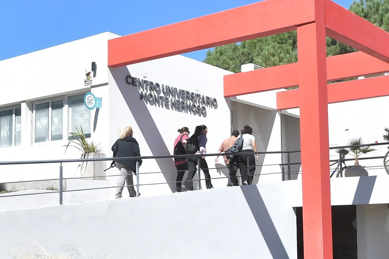 Comenzó el ciclo lectivo en el nuevo edificio del Centro Universitario - Monte Hermoso sitio oficial