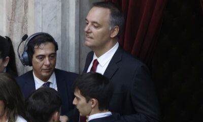 Encuesta: El 70% cree que Adorni es corrupto