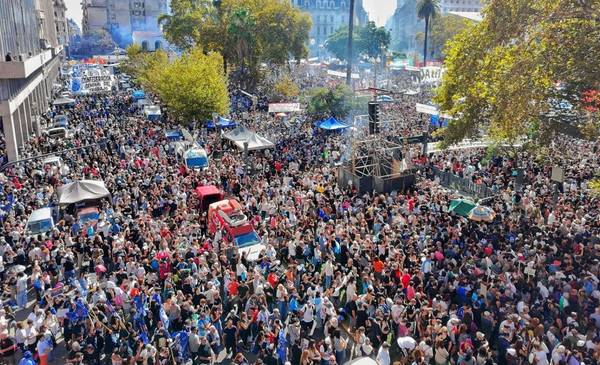 Una plaza colmada y un reclamo a Milei: "El Estado debe garantizar la restitución de los nietos apropiados"