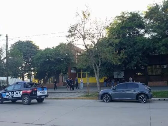 Un alumno mató a un compañero en una escuela de Santa Fe y el caso reaviva el recuerdo de la masacre de Patagones