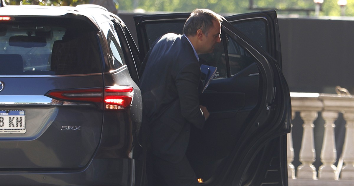 Sospechan que Adorni copió a Toviggino y registró préstamos de su mamá jubilada para justificar otro departame