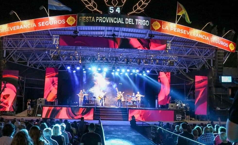 Tres Arroyos celebra la 57º Fiesta Provincial del Trigo con Viejas Locas, Lucio Rojas y Luck Ra