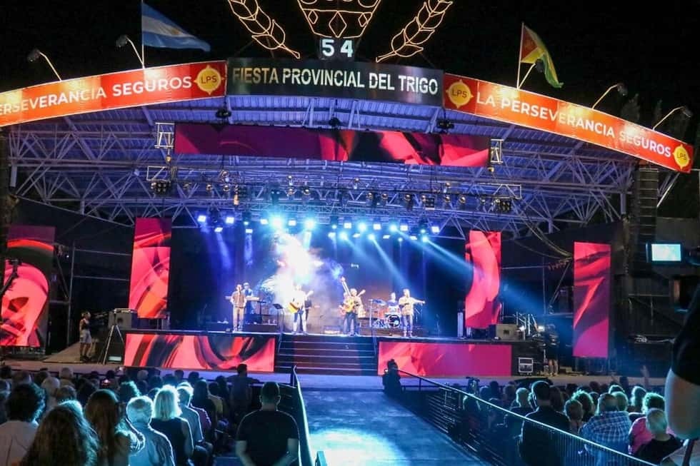 Tres Arroyos celebra la 57º Fiesta Provincial del Trigo con Viejas Locas, Lucio Rojas y Luck Ra