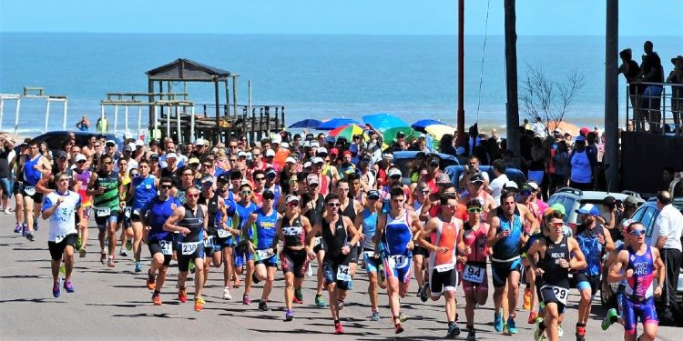 El clásico triatlón de Monte Hermoso tendrá este 15 de marzo su edición especial por los 40 años