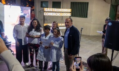 Alumnos de la Escuela 12 presentan una infusión de trigo en la Fiesta Provincial del Trigo