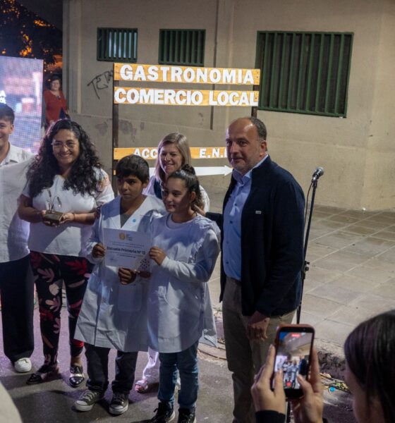 Alumnos de la Escuela 12 presentan una infusión de trigo en la Fiesta Provincial del Trigo