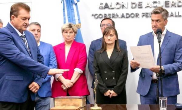 TRABAJADORES apuntaron contra el MINISTRO de PRODUCCIÓN por sus dichos sobre los SUELDOS: "NOS MIENTE EN LA CARA"