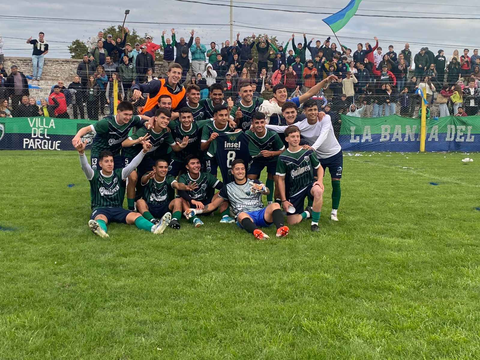 Villa del Parque y Colegiales mandan en Primera