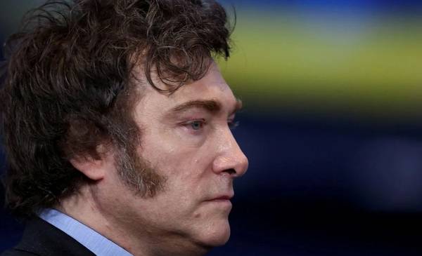 CAÍDA LIBRE para MILEI: una ENCUESTA REVELÓ un HORZIONTE NEGRO en 2027