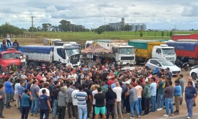 Transportistas de granos amenazan con un paro nacional y exigen ser recibidos por Javier Milei