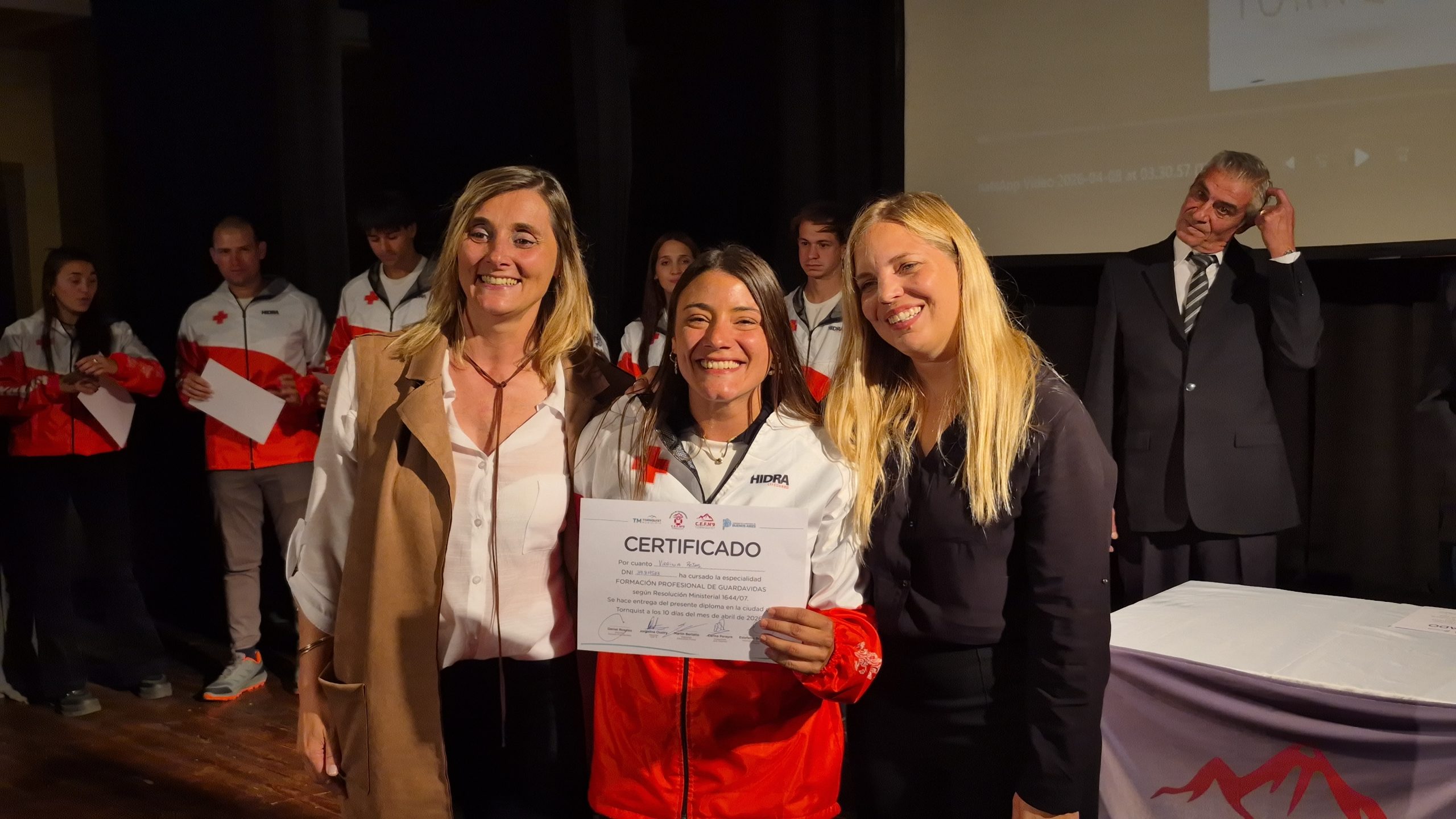 Virginia Rojas destacó el esfuerzo y la vocación por haber alcanzado el logro como guardavida