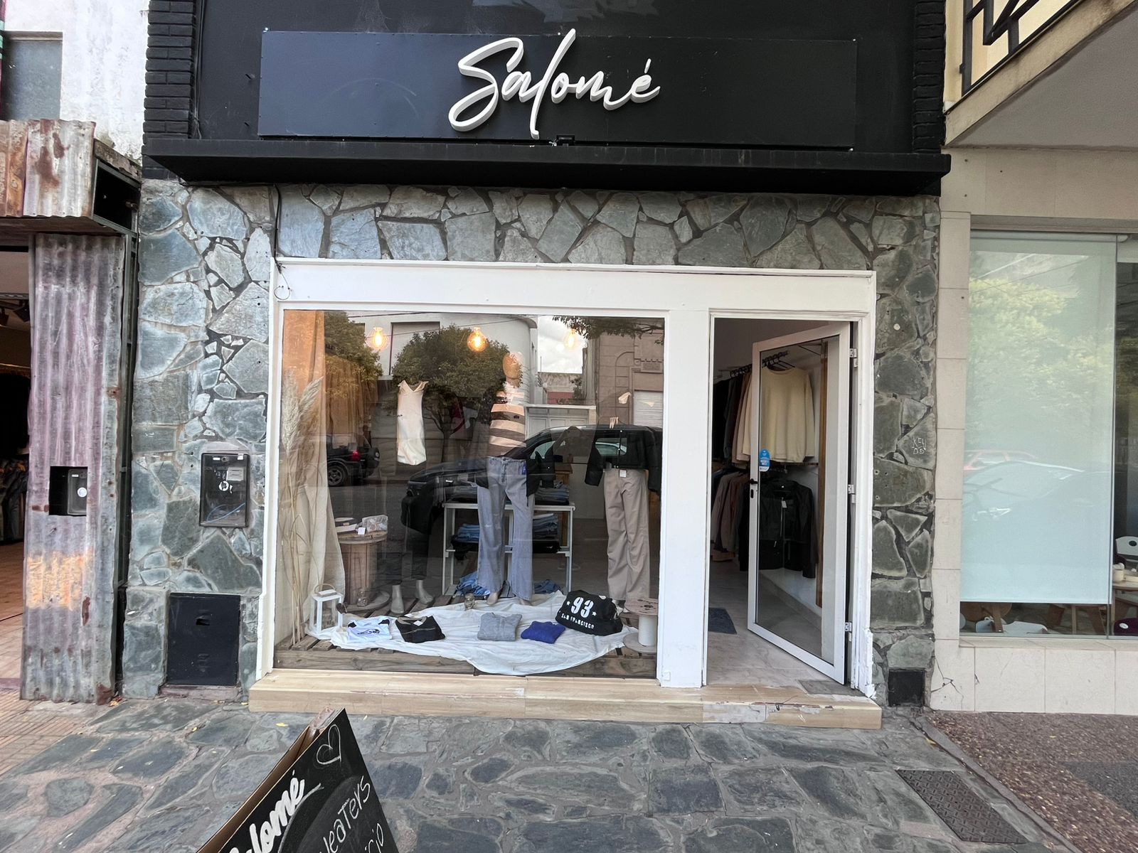 Indumentaria Salomé: El sueño que nació en un garaje y hoy conquista con diversidad y diseño propio