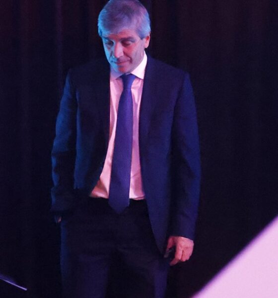 Intendentes se movilizan a la puerta de Economía para reclamarle a Caputo fondos que no destinó a obras