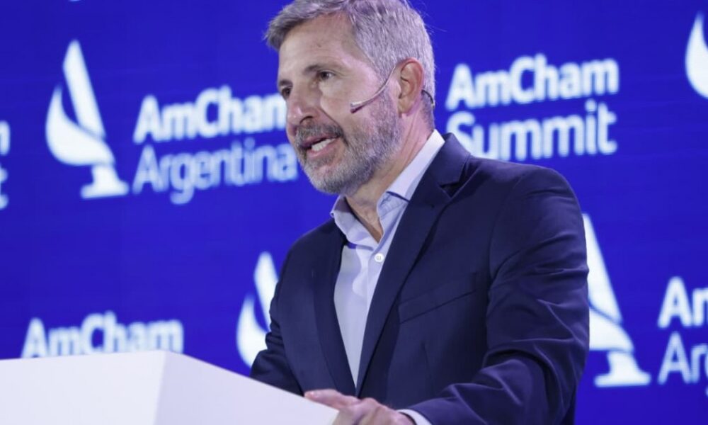 Frigerio le reclamó a Milei que baje las retenciones y el impuesto al cheque