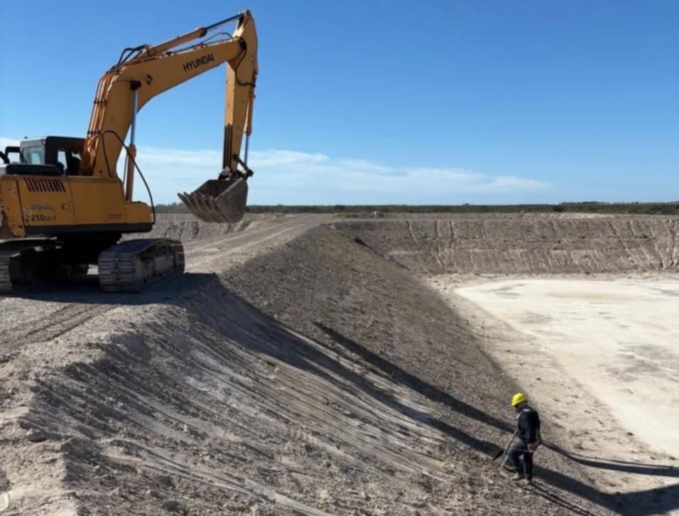 Se retomó en Carmen de Patagones la obra de la nueva Planta Depuradora de líquidos cloacales