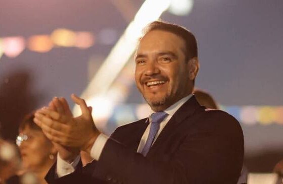 En medio de la CRISIS, VALDÉS PATEA el AUMENTO para los TRABAJADORES de CORRIENTES