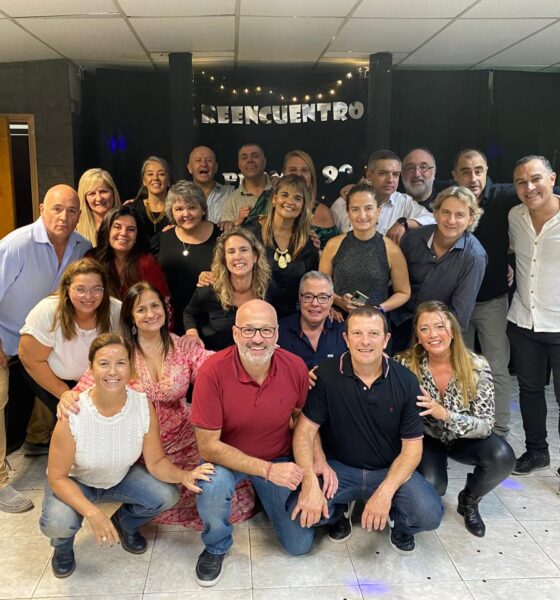 Tres décadas de mística y amistad inquebrantable: el reencuentro de la promo ’90 del Comercial