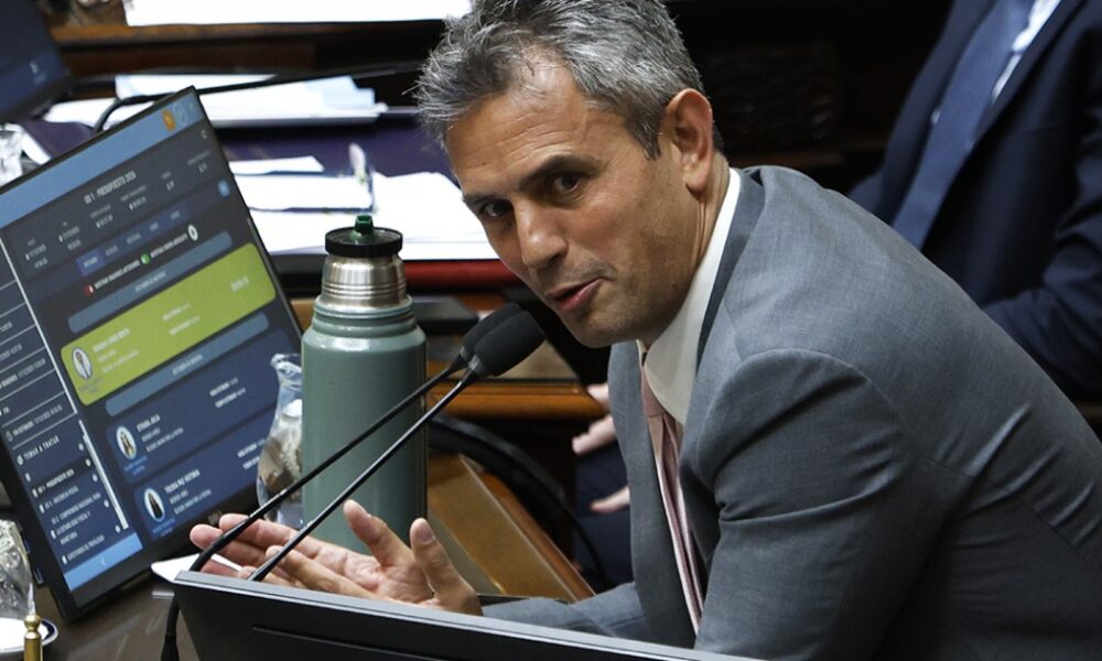 El gobierno quiere aprobar una ley para que los periodistas presenten declración jurada como los funcionarios
