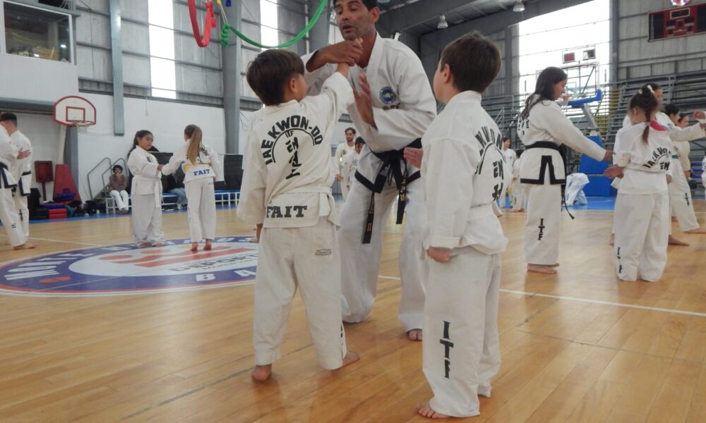 Encuentro regional de Taekwondo ITF: Intensa jornada de capacitación e integración en Monte Hermoso