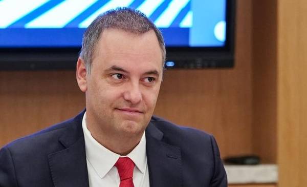 Adorni gana tiempo: la Oficina Anticorrupción extendió plazos para declaraciones juradas