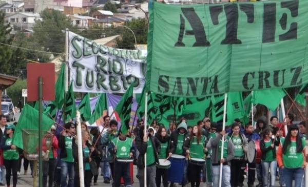 ATE lanza un NUEVO PARO de 72 HORAS en SANTA CRUZ: exigen a VIDAL la URGENTE REAPERTURA PARITARIA
