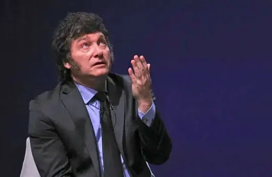 NUEVA ENCUESTA de abril 2026: Milei con 57% de imagen negativa, $LIBRA y Adorni GOLPEAN AL GOBIERNO