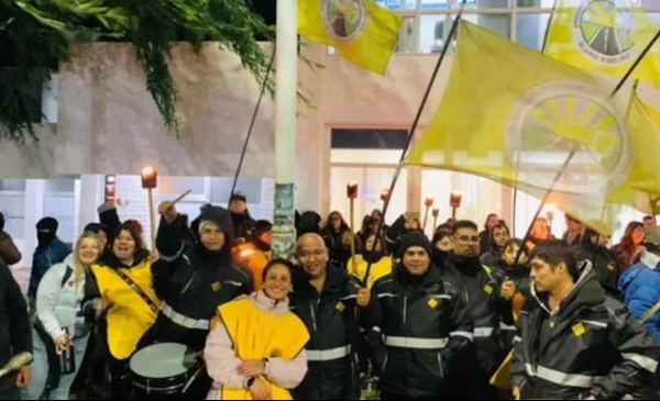 TENSIÓN en SANTA CRUZ: gremios convocan a un PARO GENERAL y desafían AL GOBERNADOR VIDAL