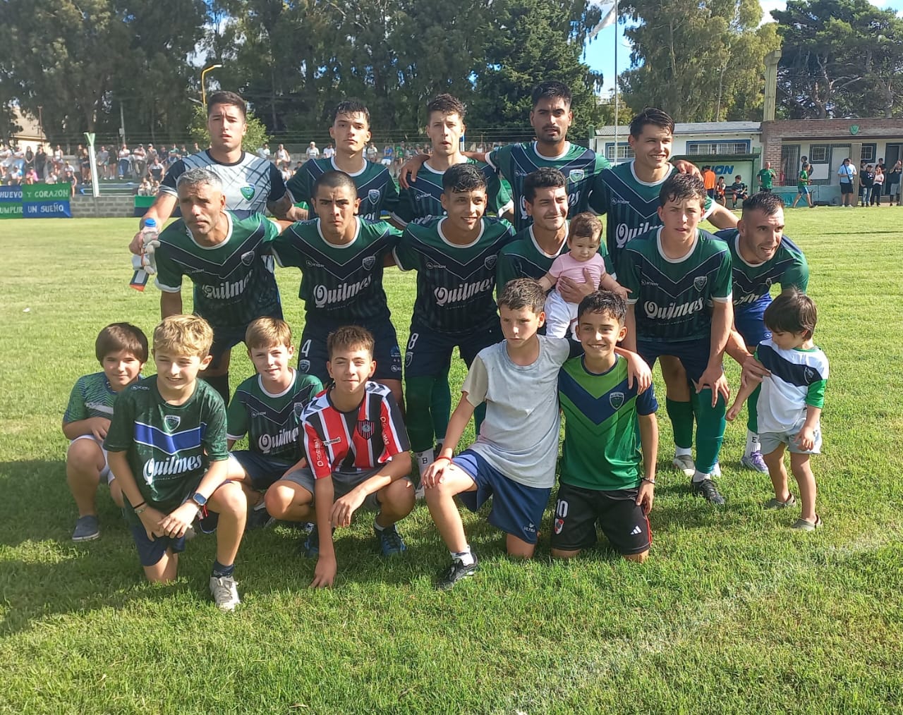 Goles, sorpresas y un clásico sin emociones en el arranque de Primera