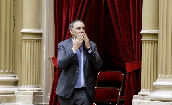 Diputados espera al cuestionado Adorni con casi cinco mil preguntas