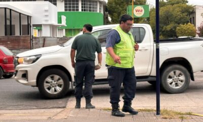 Operativo de tránsito en el centro: controles a motos, remises y documentación