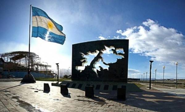 Mariana Altieri: "Para recuperar Malvinas necesitamos desarrollar la Patagonia"