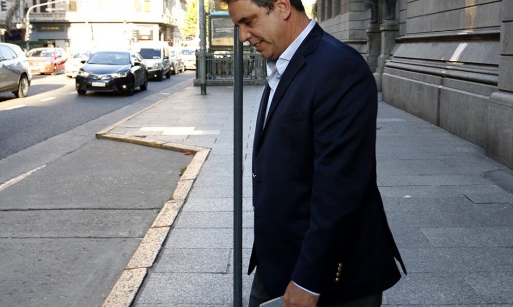 Karina furiosa con Catalán por el ataque de libertarios tucumanos a Mercedes Sosa