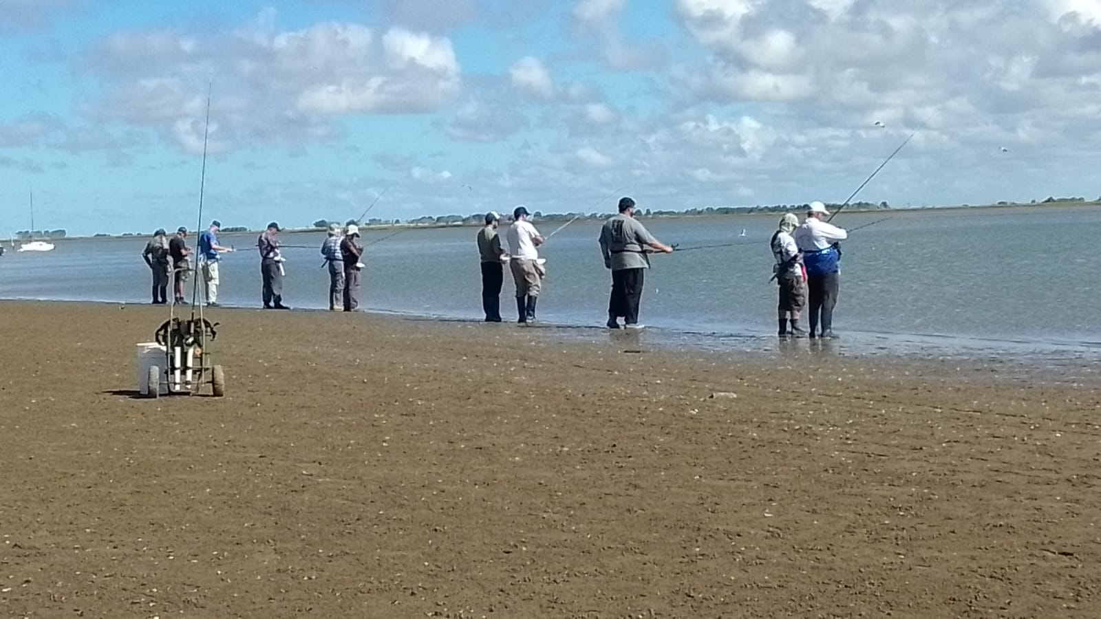 Pesca deportiva: el Club Marea Roja se destacó en Tapera de López y subió al podio provincial