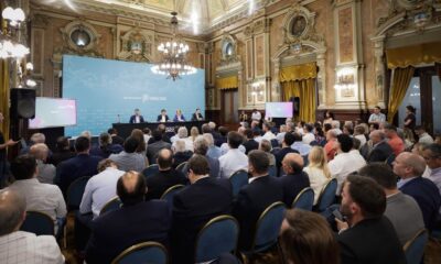 Municipios con las cuentas en rojo: Axel Kicillof abre la canilla para que los intendentes hagan obras